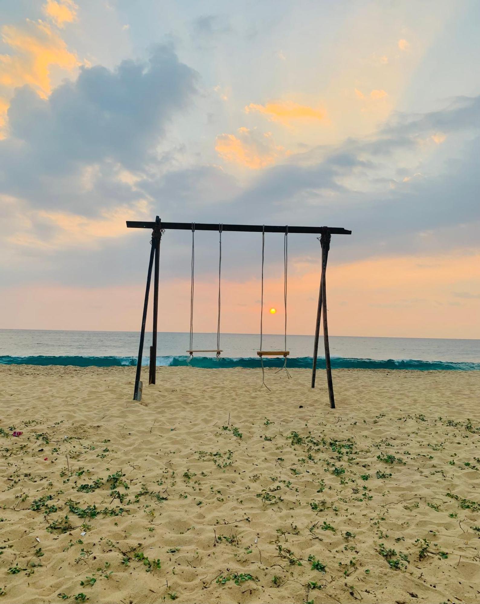 Kavin Beach Hotel Hikkaduwa Luaran gambar