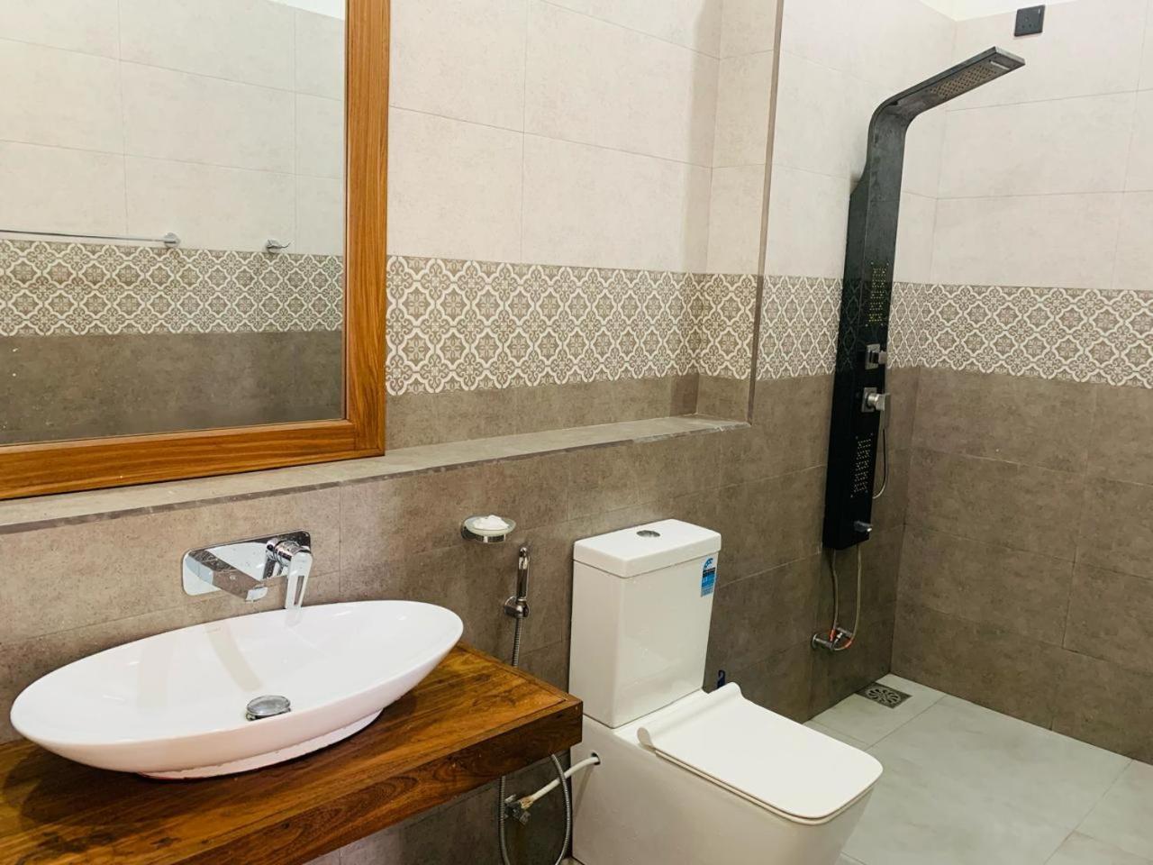 Kavin Beach Hotel Hikkaduwa Luaran gambar